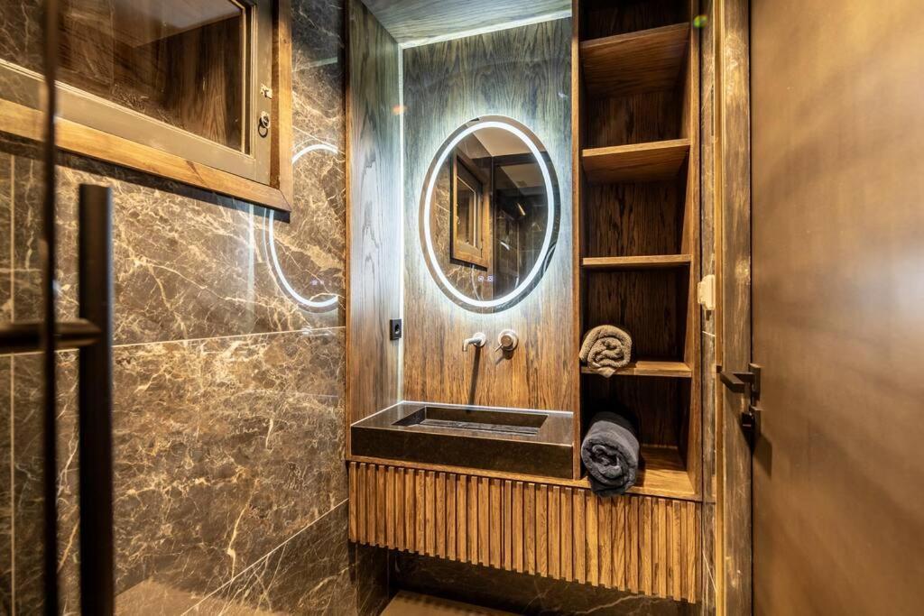 Thebridge29 Boutique Apartment Бреда Екстер'єр фото